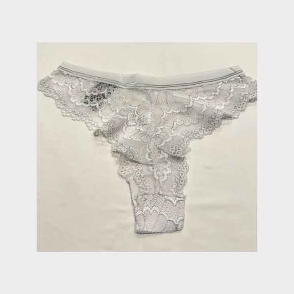 NEW Frederick's of Hollywood Caroline Lace Cheeky Panties Size M White NWT - Picture 5 of 8